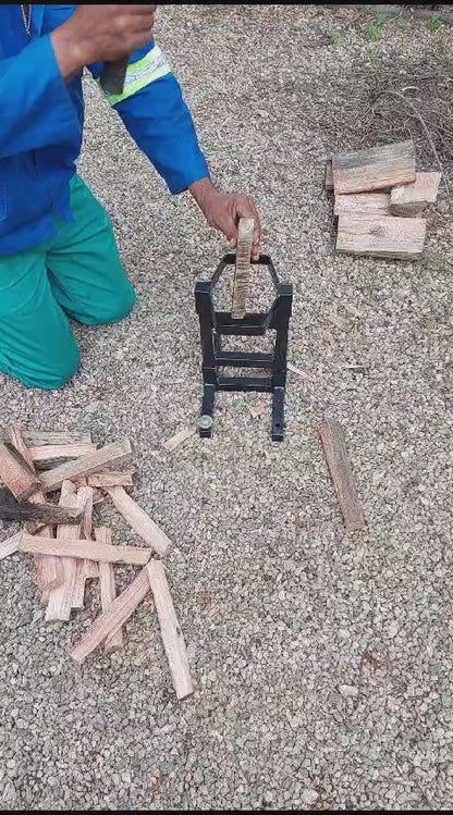 Wood Splitter & 4 Ground Pegs + Carry Bag